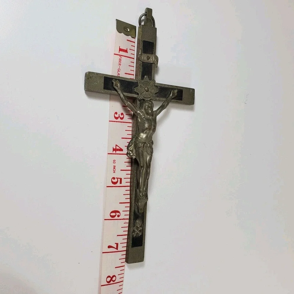 N/A item pectoral